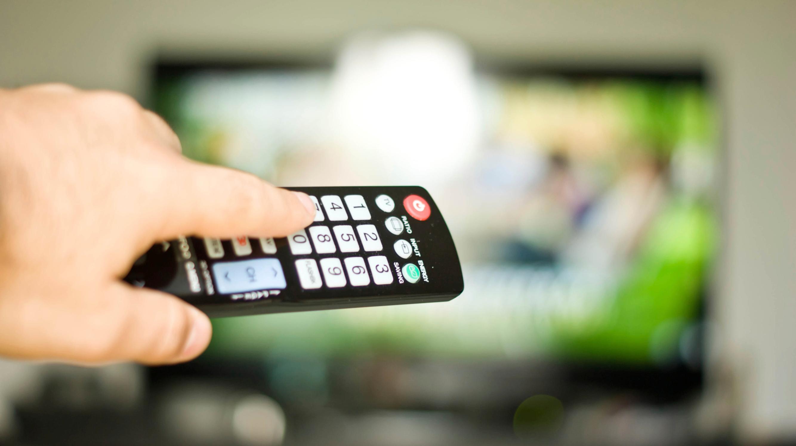 Runsas television katselu liitoksissa yksittäisten syöpien vaaraan