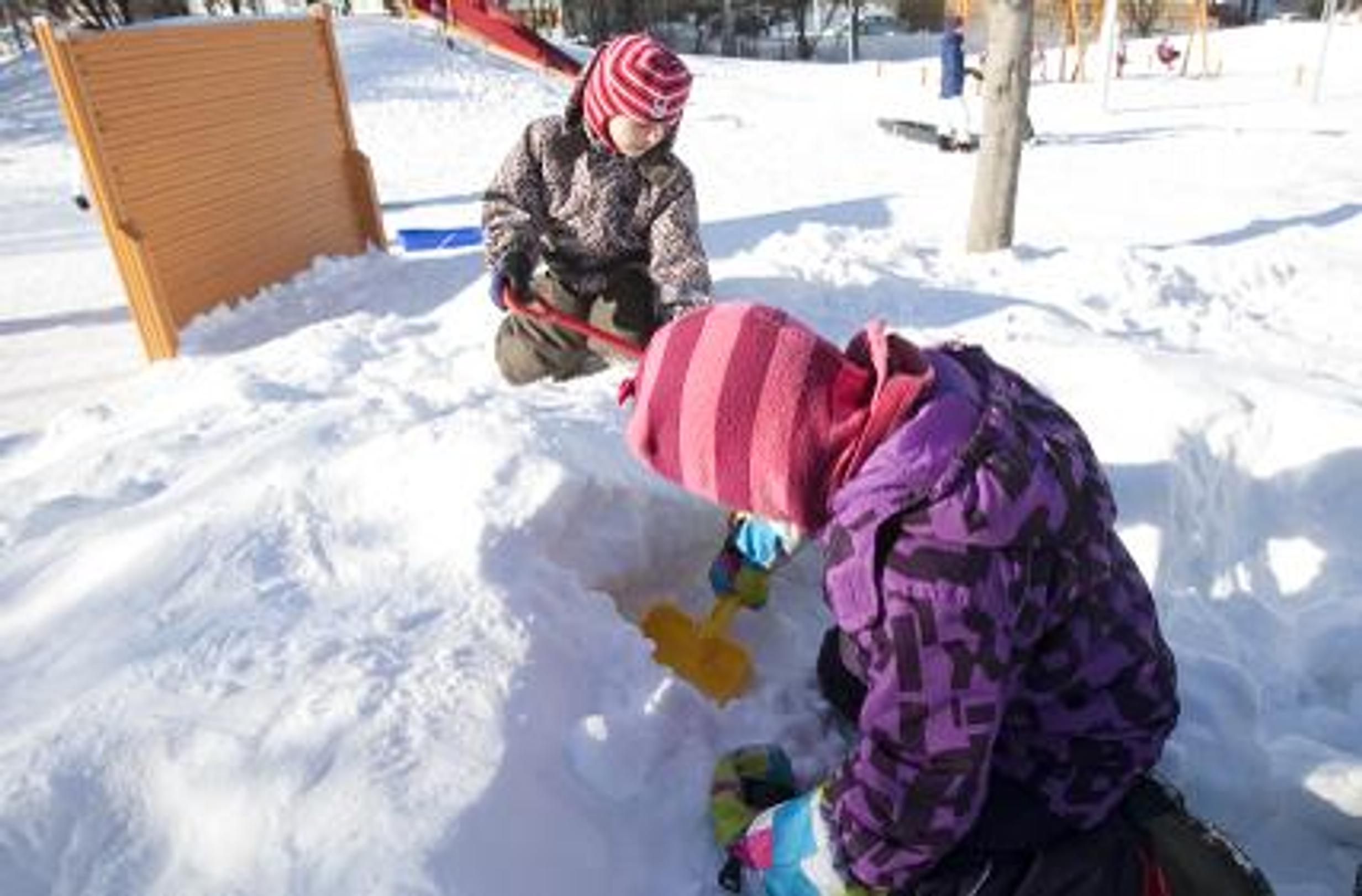 Lääkäri: Lumen syönti on vaaratonta