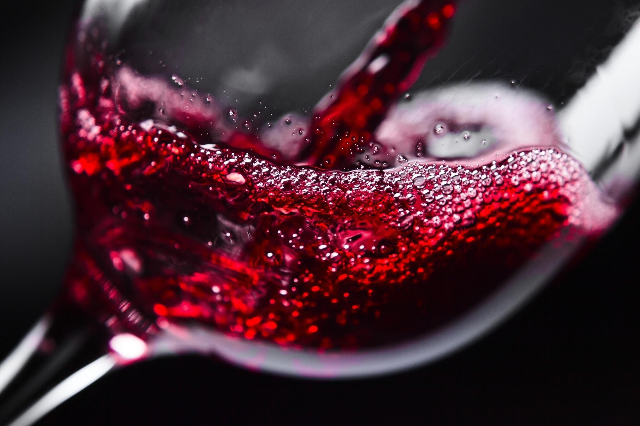 Säännöllinen alkoholinkäyttö jäykistää valtimoita vuosikymmenten kuluessa