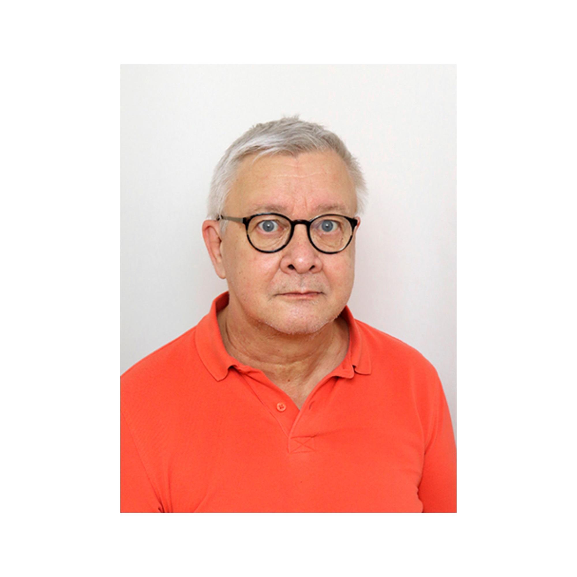 Allergologian erikoislääkäri Timo Helin.