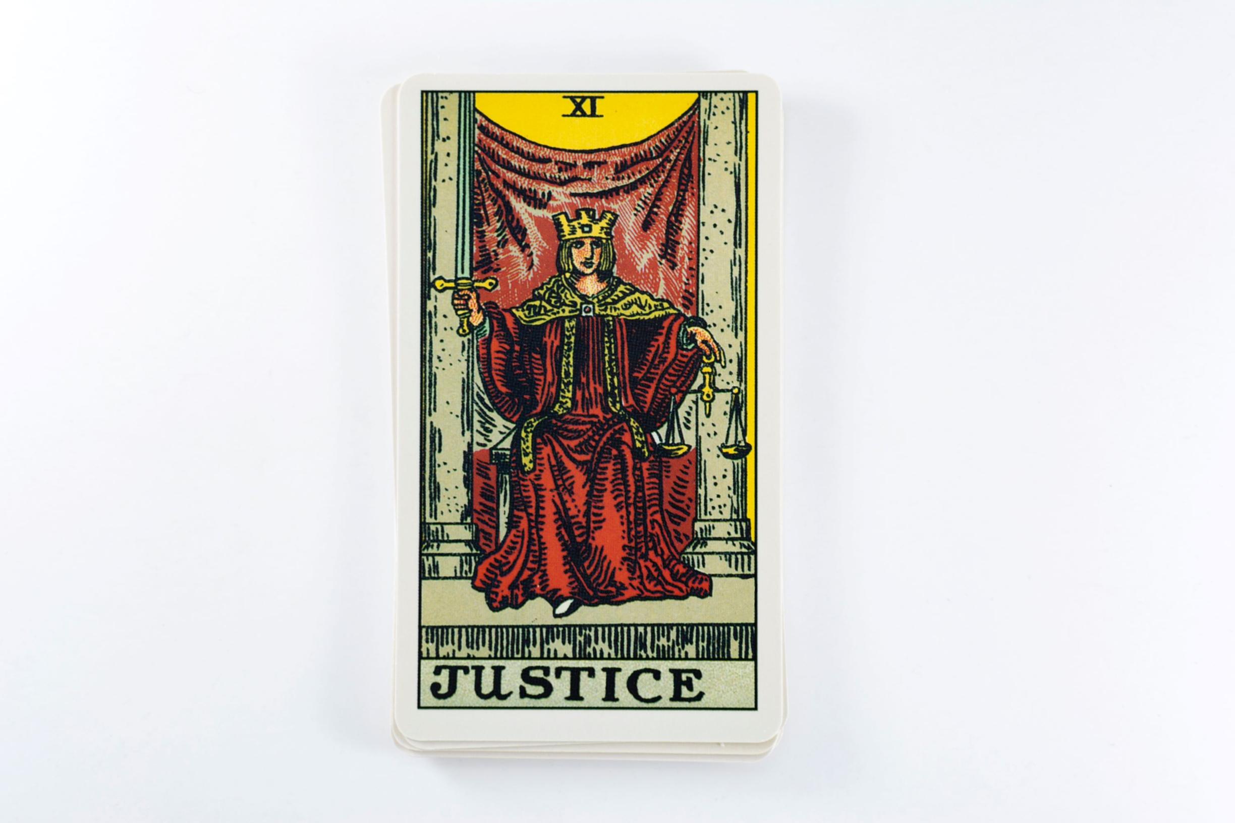 tarotkortti oikeudenmukaisuus