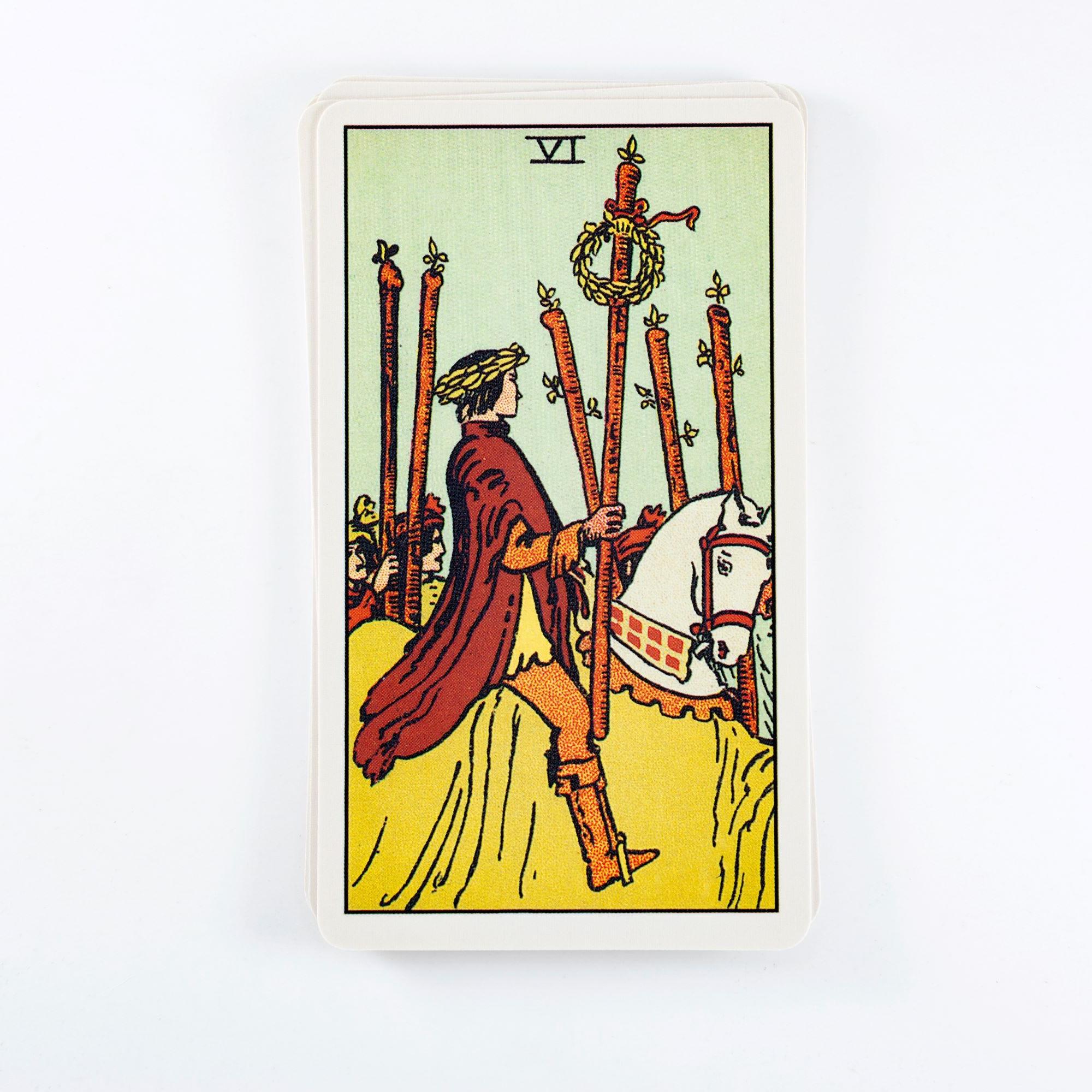 Sauvojen kutonen (The Six of Wands) – Tarot-kortin merkitys