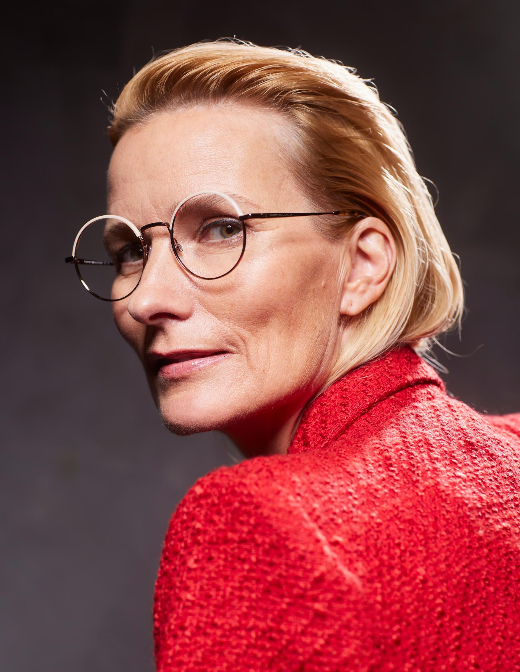 Tommy Hilfiger 1838 DDB -silmälasikehykset 169 e, Instrumentarium.