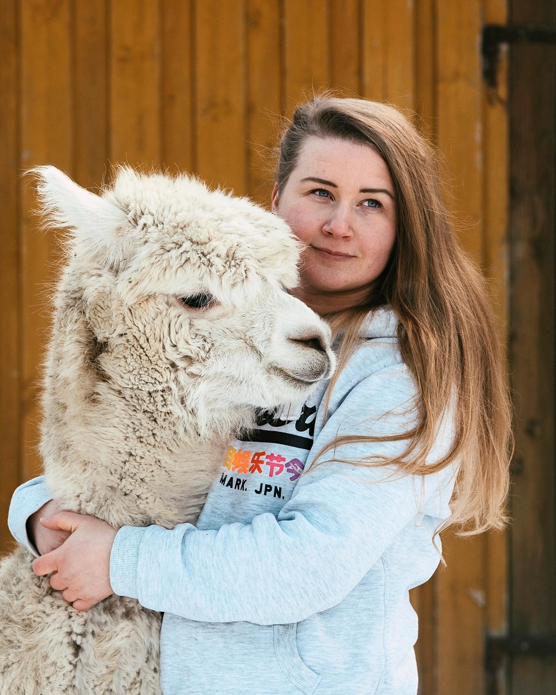 Lotta Liehunen ja laama