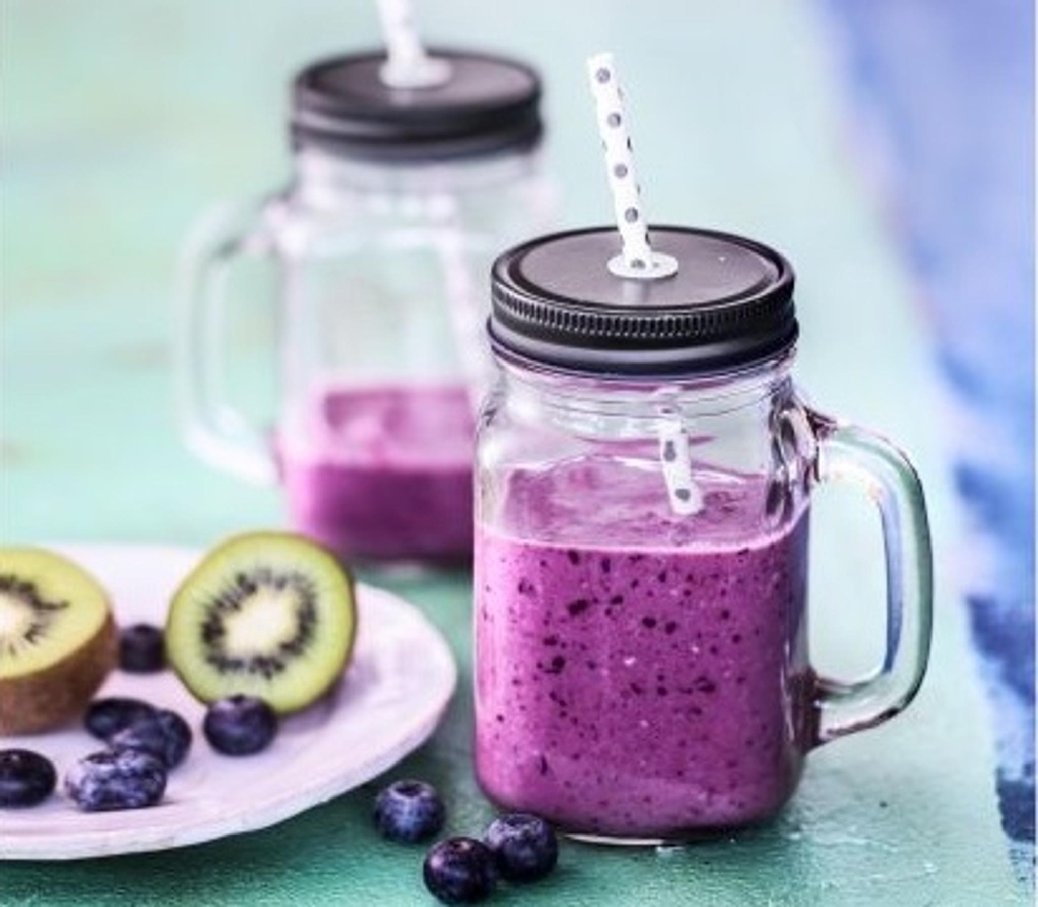 Mustikkainen smoothie polkaisee päivän käyntiin | Voi hyvin