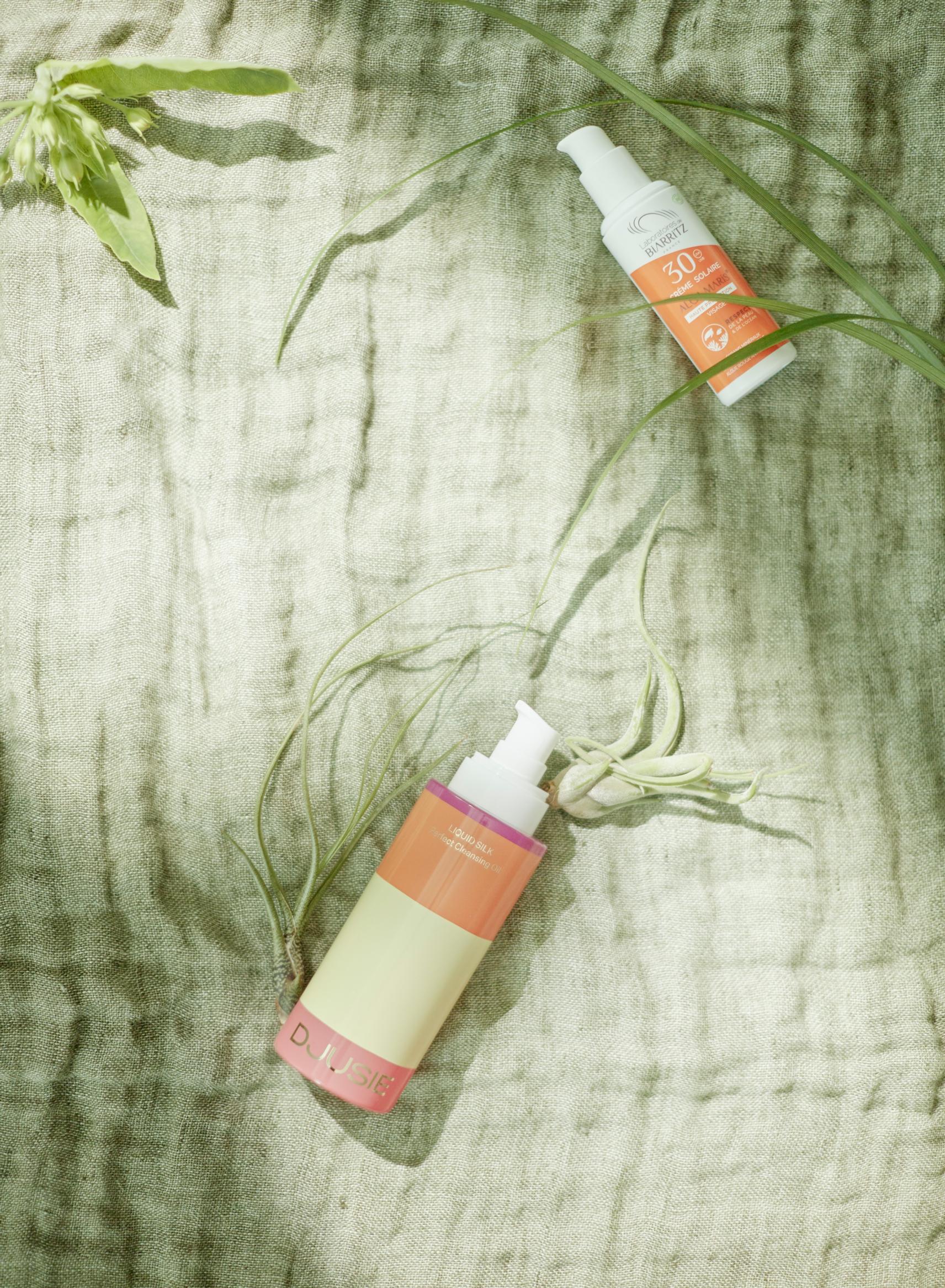 Laboratoires de Biarritz Alga Maris Crème solaire Visage SPF30 23 e. Djusie Liquid Silk Perfect Cleansing Oil 35 e.