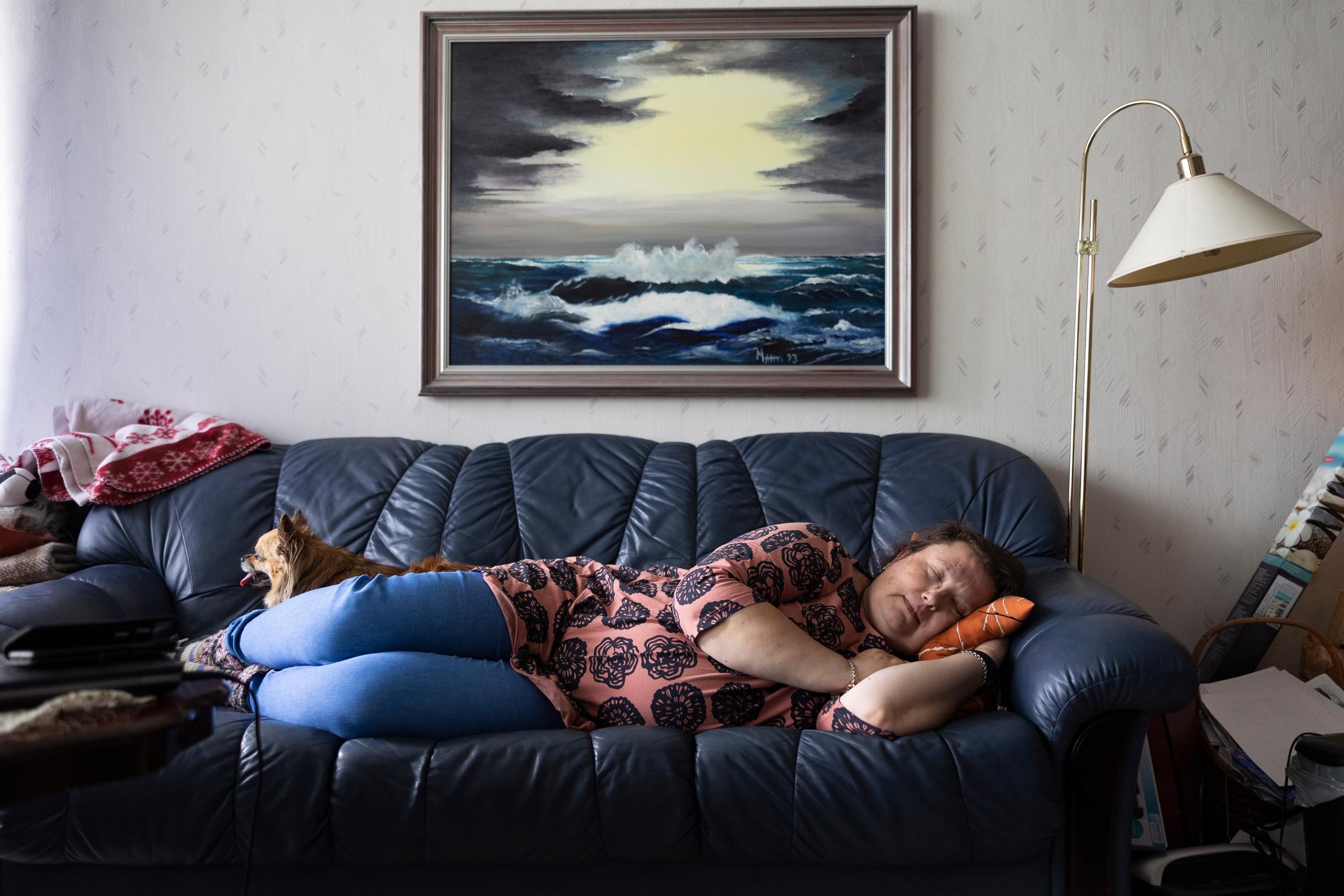 Sari on sairastanut MS-tautia 13 vuotta. Nyt vaikeimpia oireita ovat huimaus ja voimakas uupumus eli fatiikki.