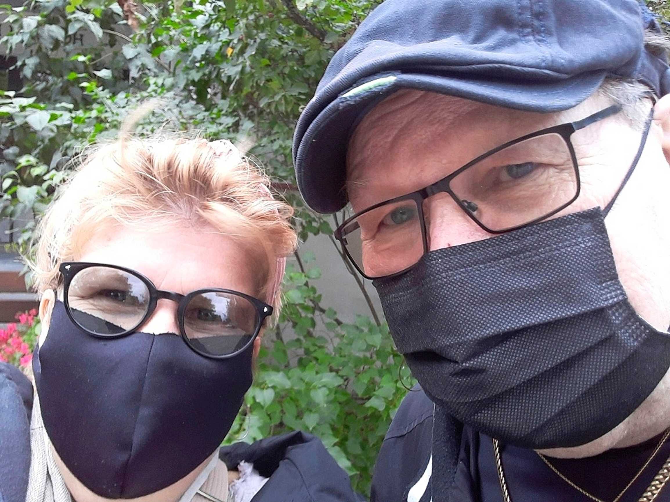 Entinen puoliso Sari Rakeva on edelleen tärkeä osa Ilpon elämää. Hän on tukenut, rohkaissut ja kuunnellut miehen tuntemuksia.