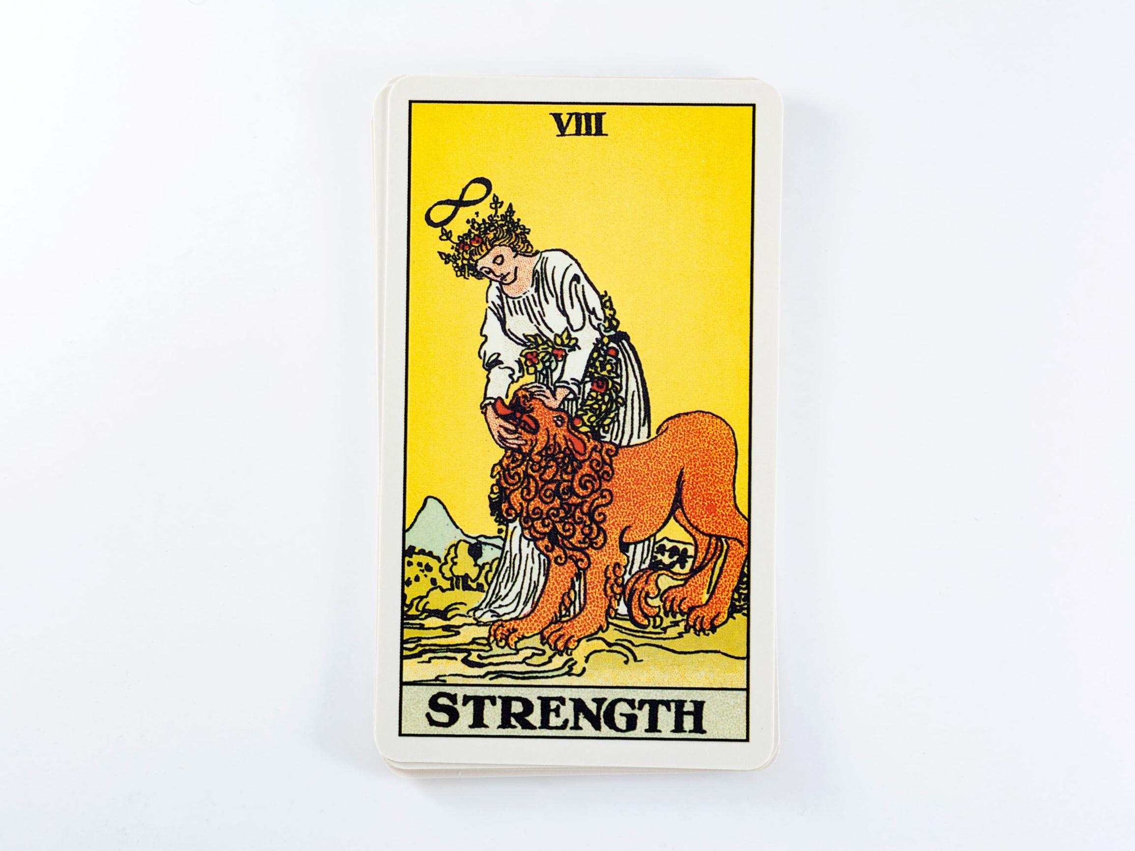 Voima (Strength) – Tarot-kortin merkitys